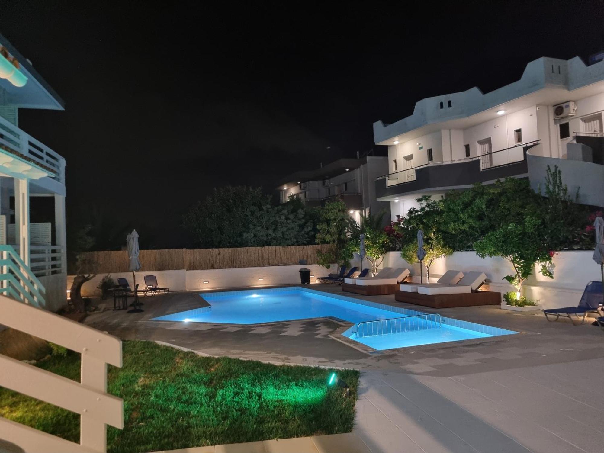 Eloque Simple Living Space Kato Daratso Exterior foto